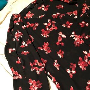 Long sleeve top with open slit on sleeves